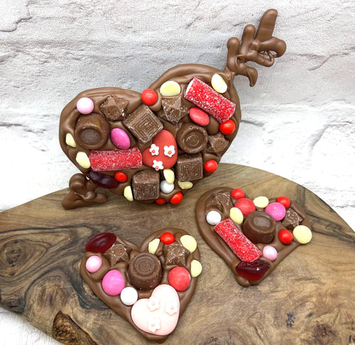 VALENTINE SHAPES - PIPING CHOCOLATE - FRONT OF SHOP SESSION