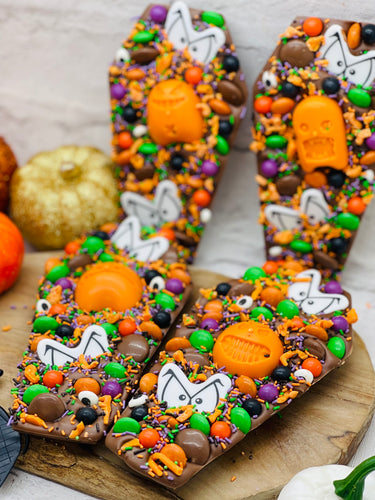 HALLOWEEN HALF TERM FUN 2024 -  Chocolate Classes - BACK ROOM